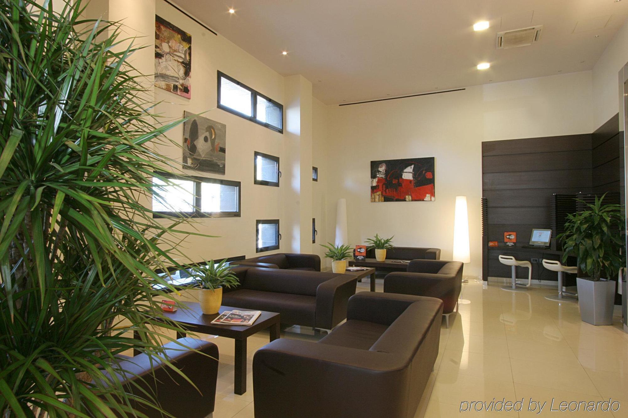 Holiday Inn Turin Corso Francia By Ihg Interieur foto