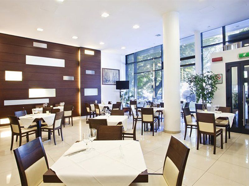 Holiday Inn Turin Corso Francia By Ihg Buitenkant foto